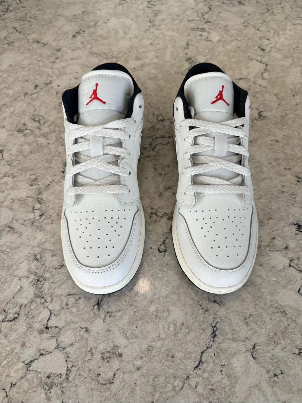 NEW - Size7M/8.5W - Air Jordan 1 Low University Red & Sail Sneakers - 553560-027